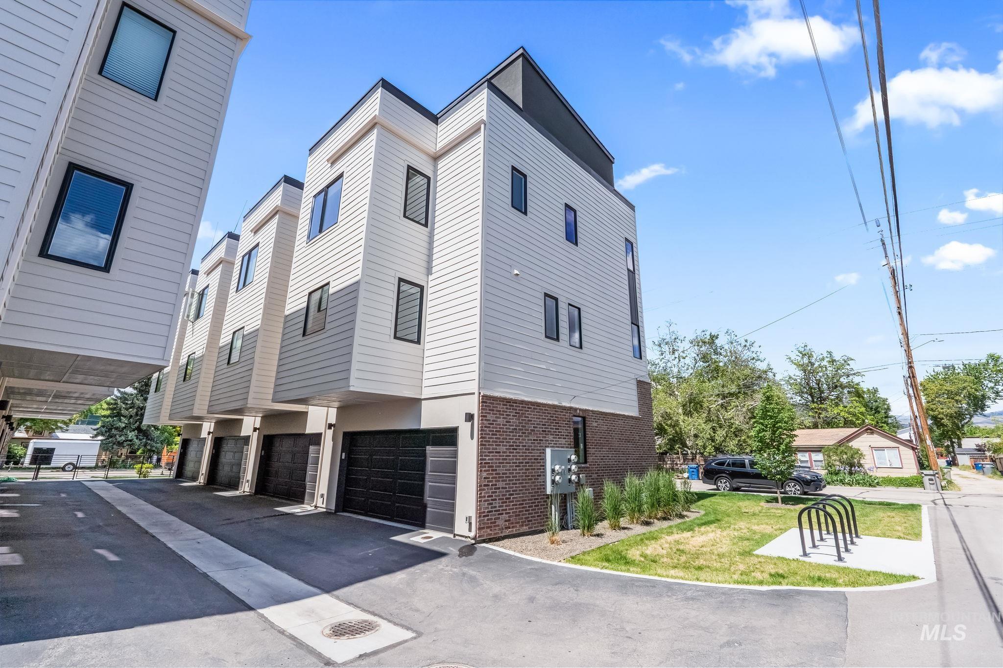 2919 W Jordan Unit: 2