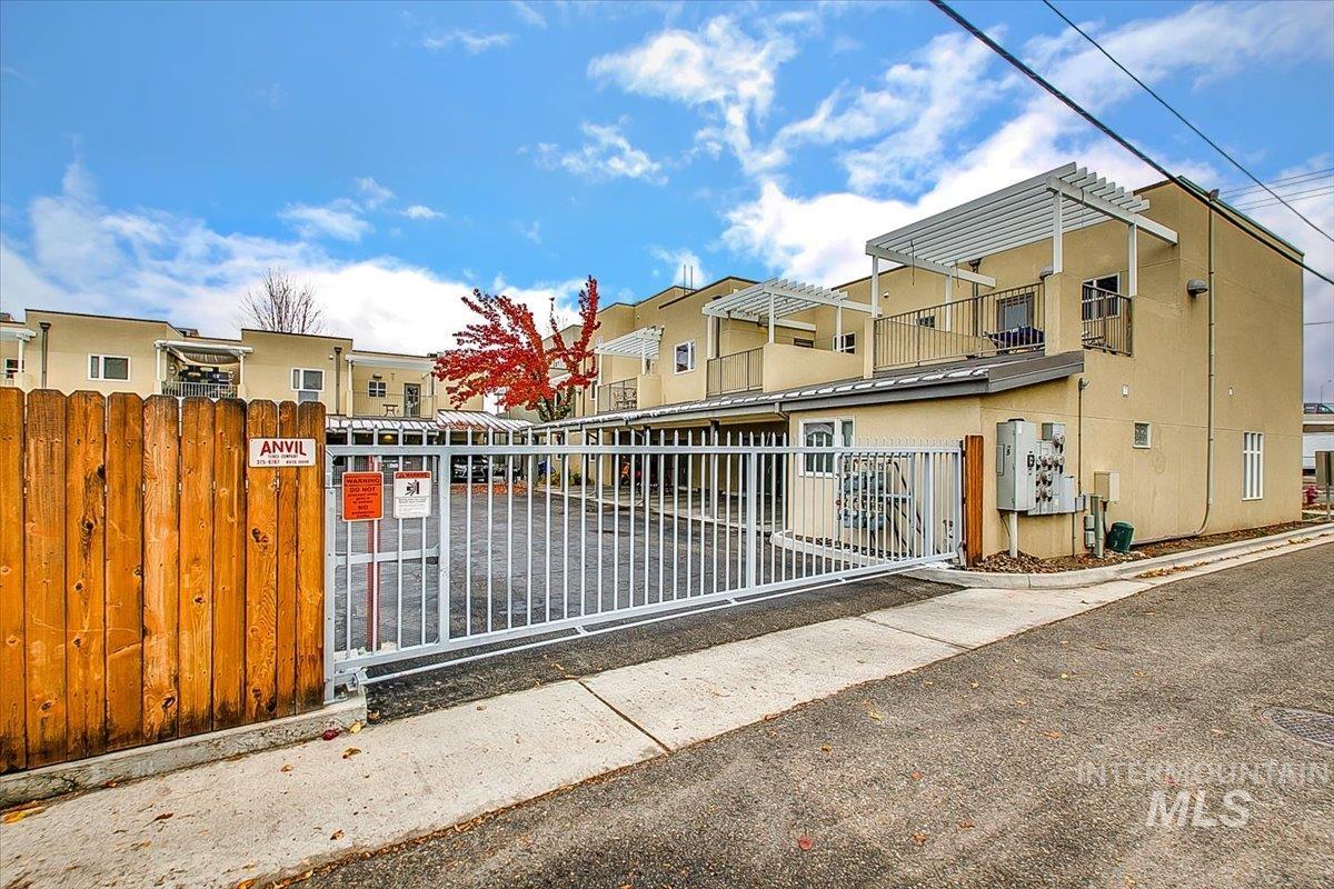 1463 W Grand Ave #104