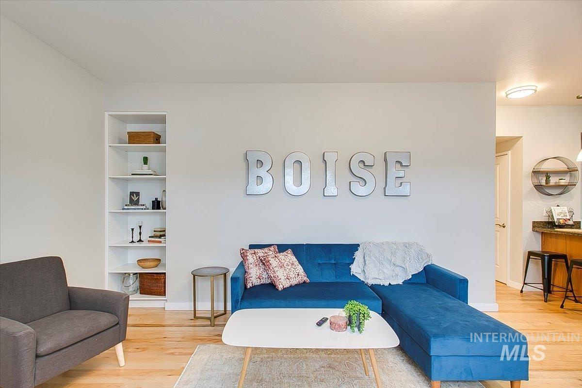 1463 W Grand Ave #104