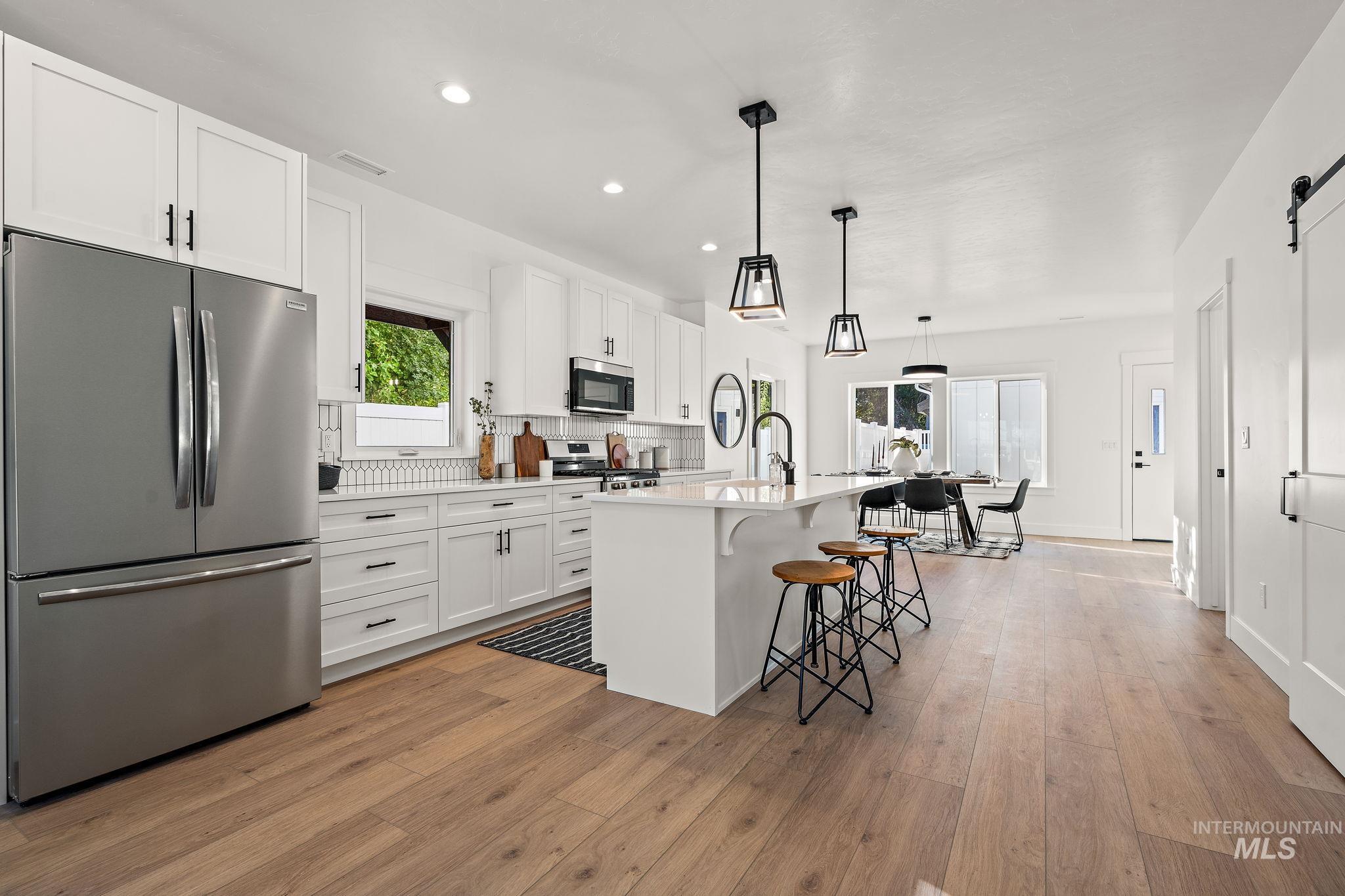 249 W Highland