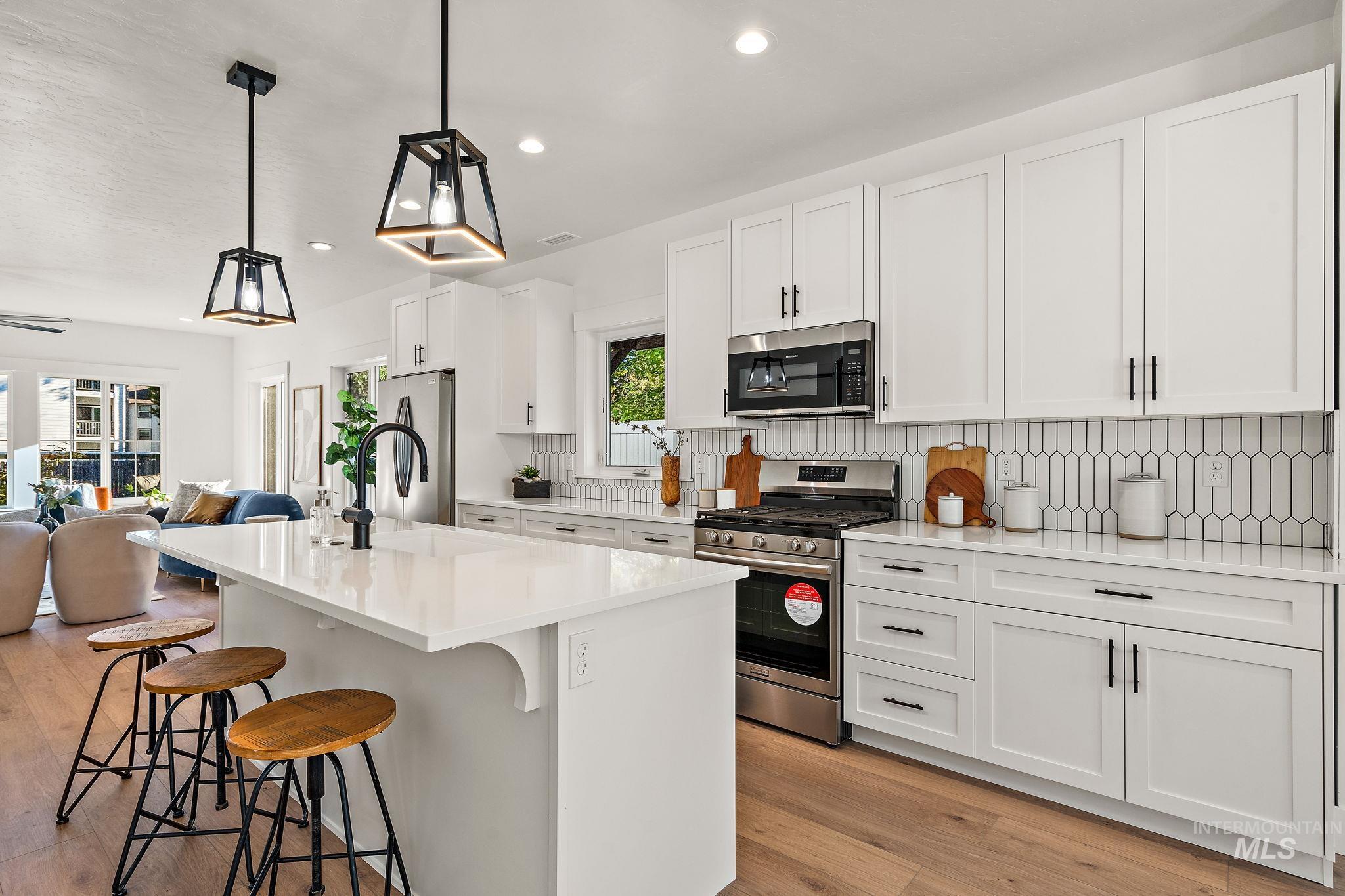 249 W Highland