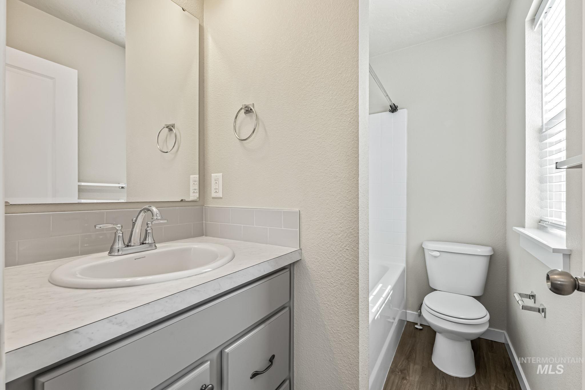 5972 S S Boddington Ln