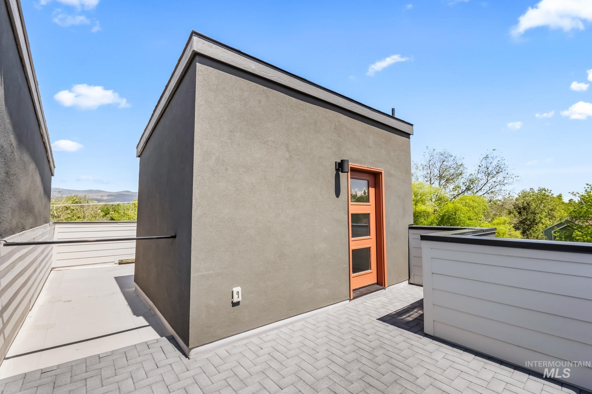 2935-2947 W Jordan St.