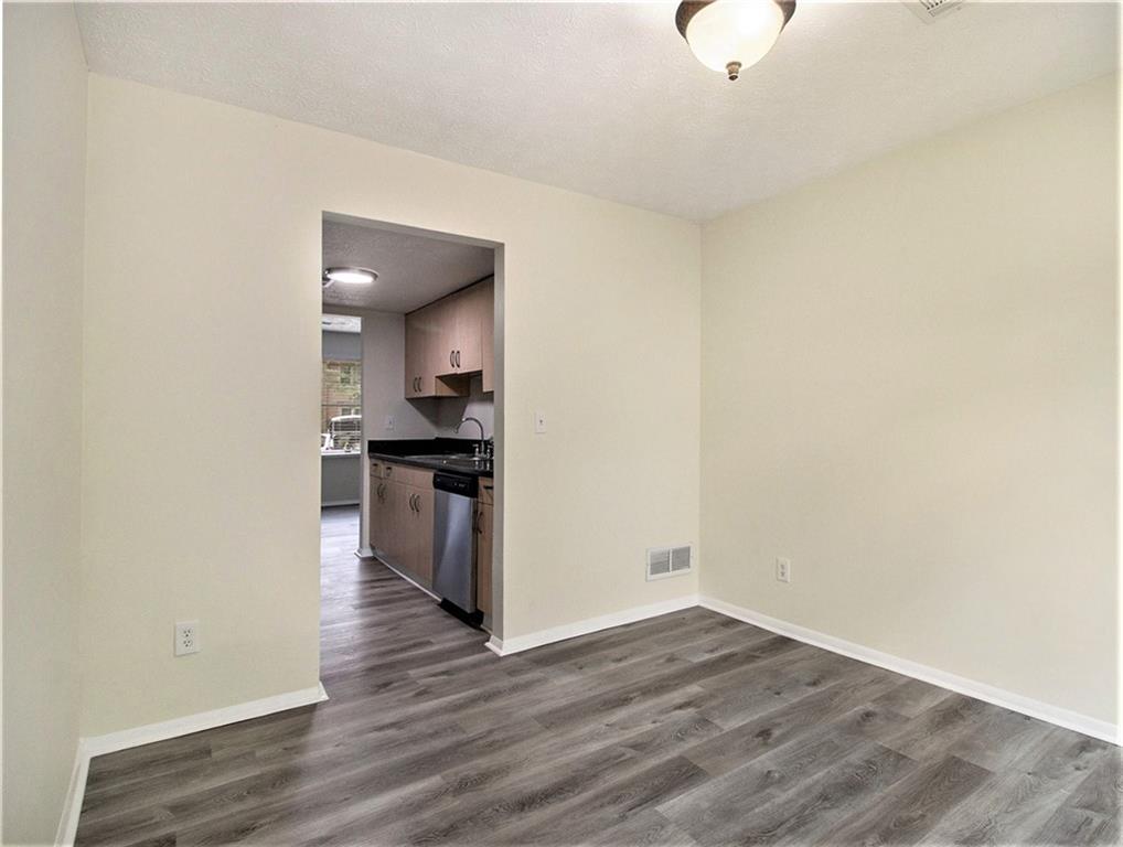 2833 Royal Path Court