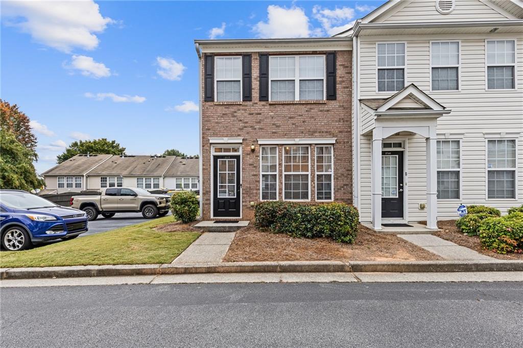 2707 Heathrow Drive