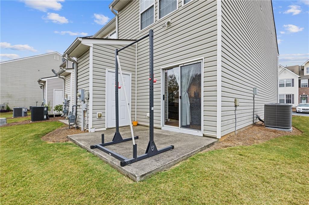 2707 Heathrow Drive