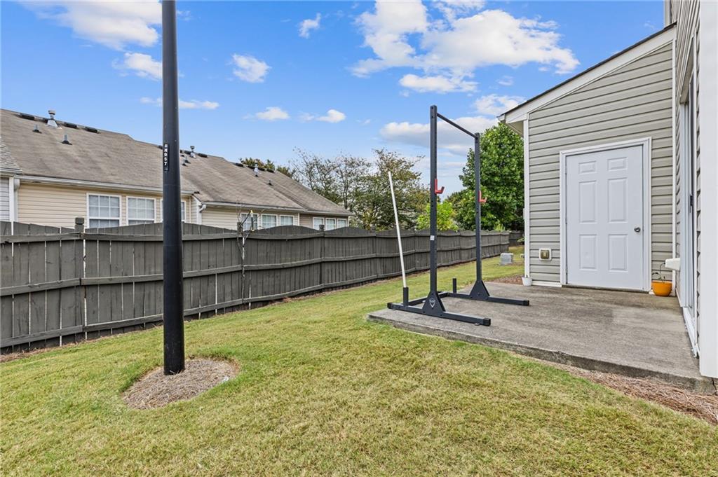 2707 Heathrow Drive