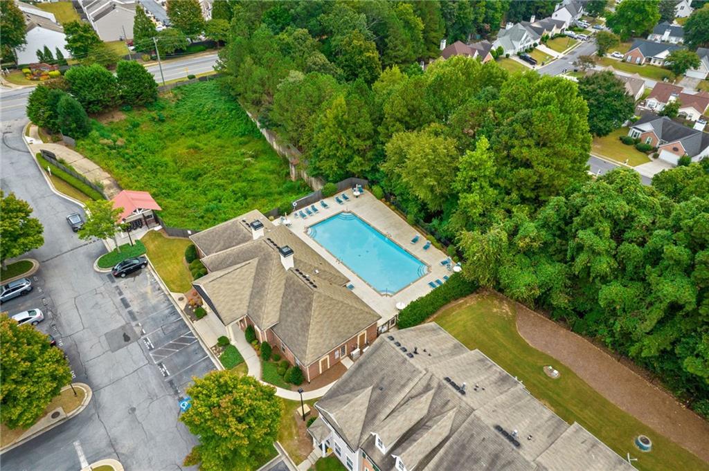 2707 Heathrow Drive
