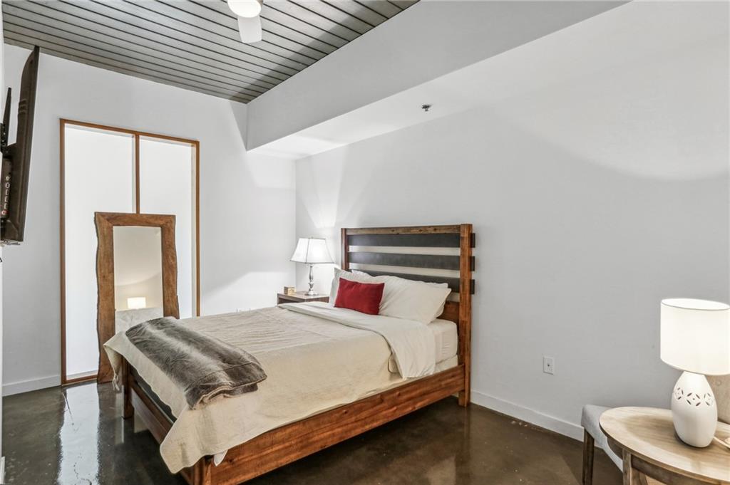 620 Glen Iris Drive NE Unit 216