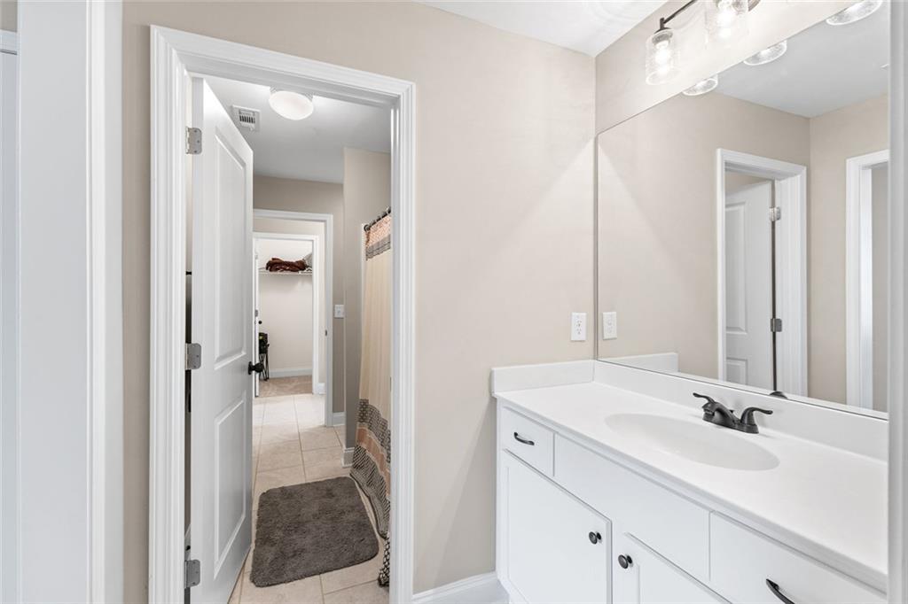 3875 Valley View Court