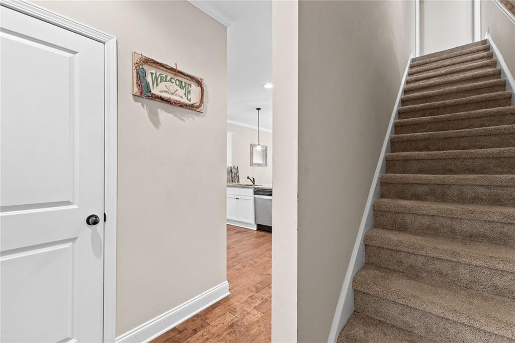 3875 Valley View Court