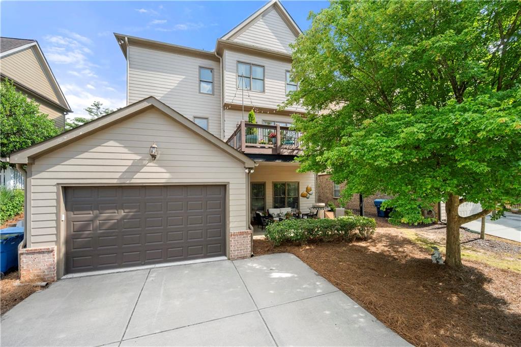 1741 Hickory Path Way