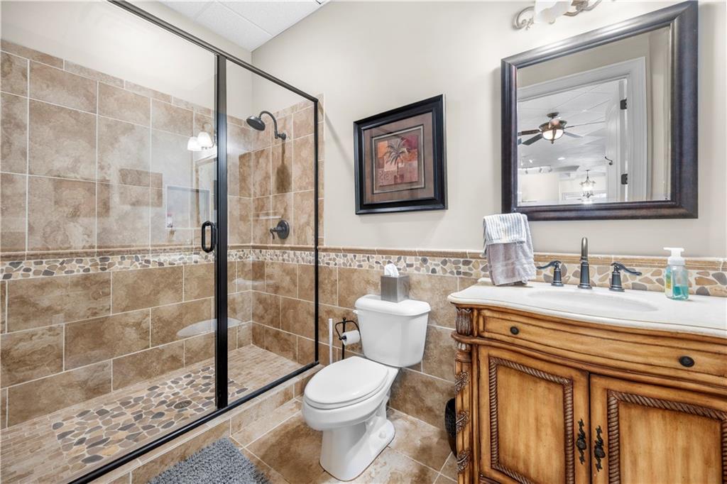 1741 Hickory Path Way