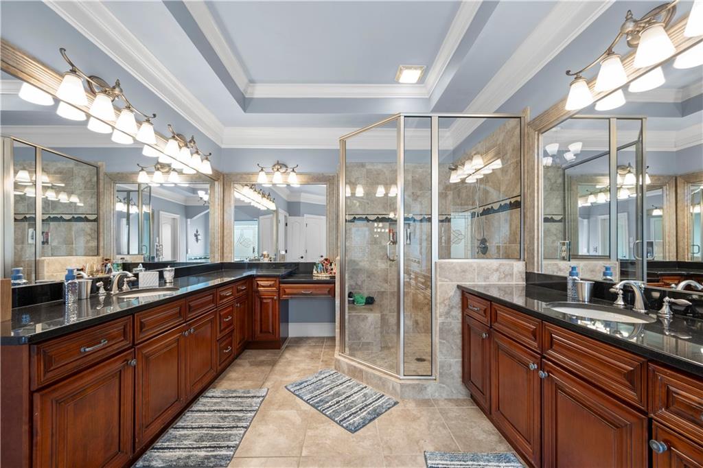 1741 Hickory Path Way