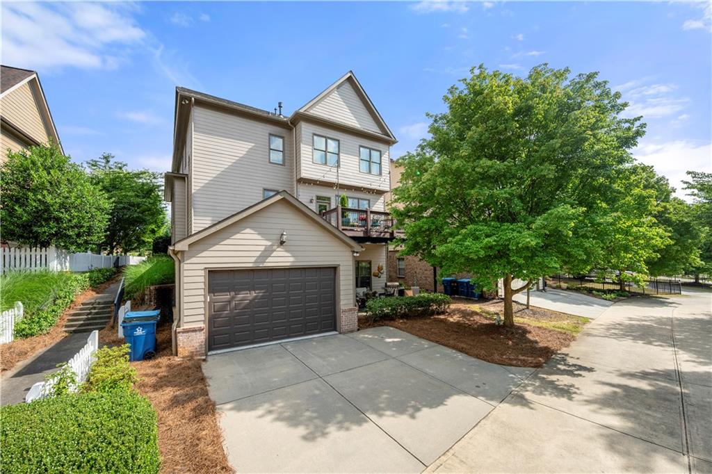 1741 Hickory Path Way