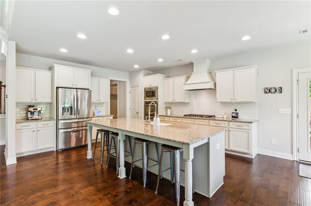 4972 Park Vale Drive