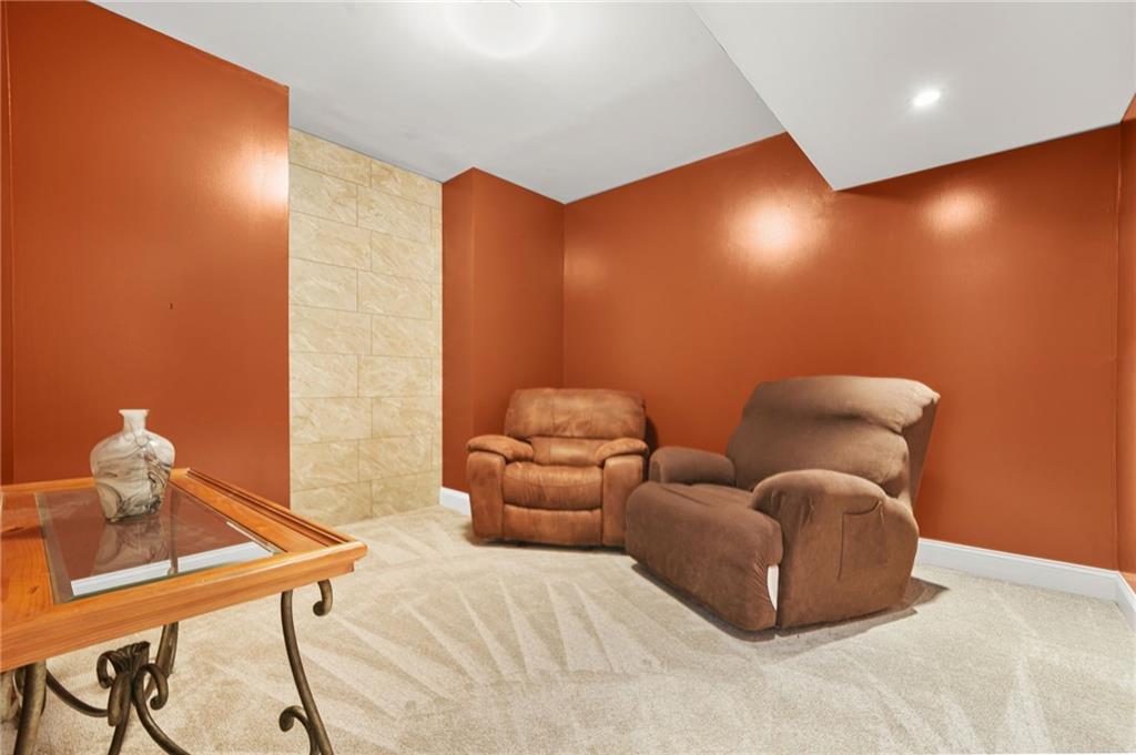 1002 Chestnut Creek Drive