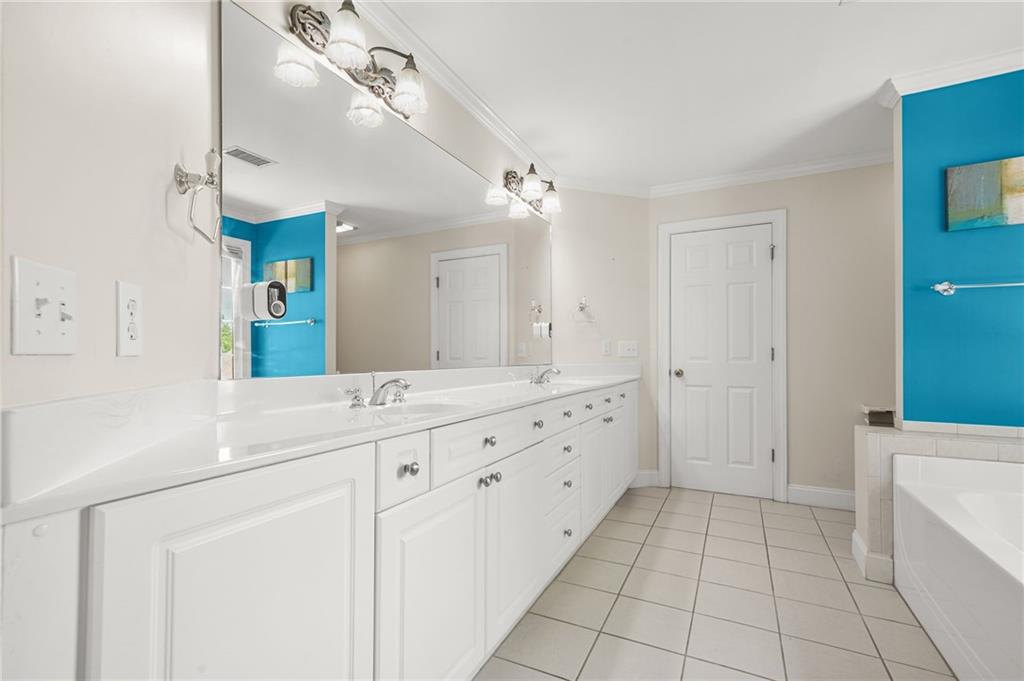 1002 Chestnut Creek Drive