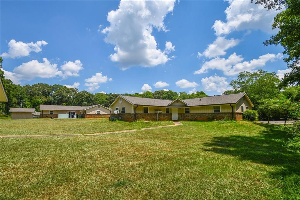 1482 Waverly Way