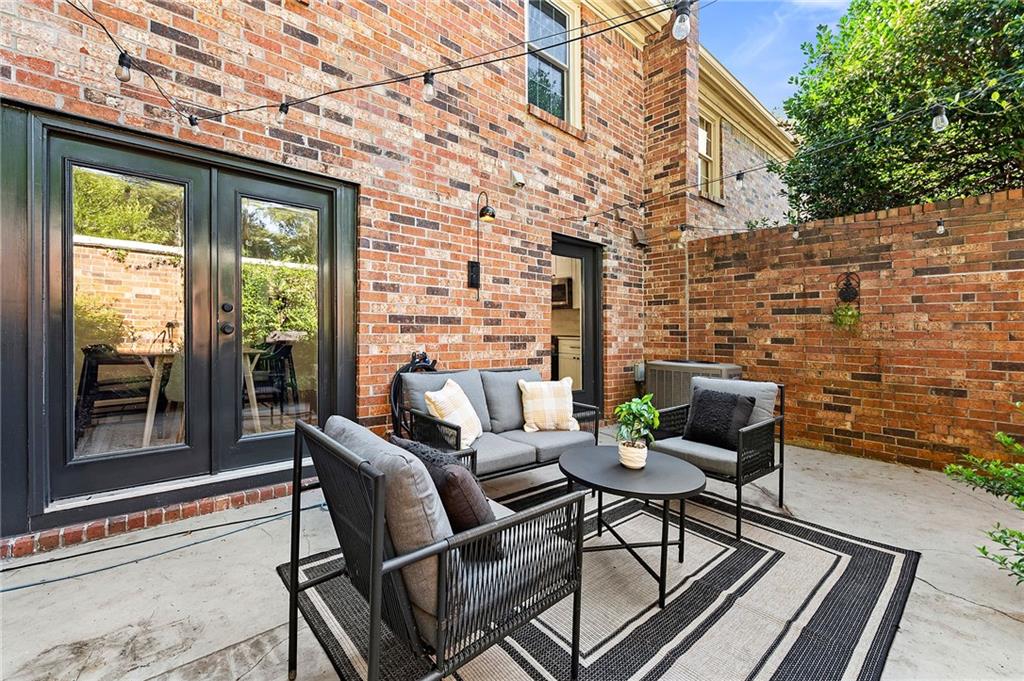 1498 Leafmore Place