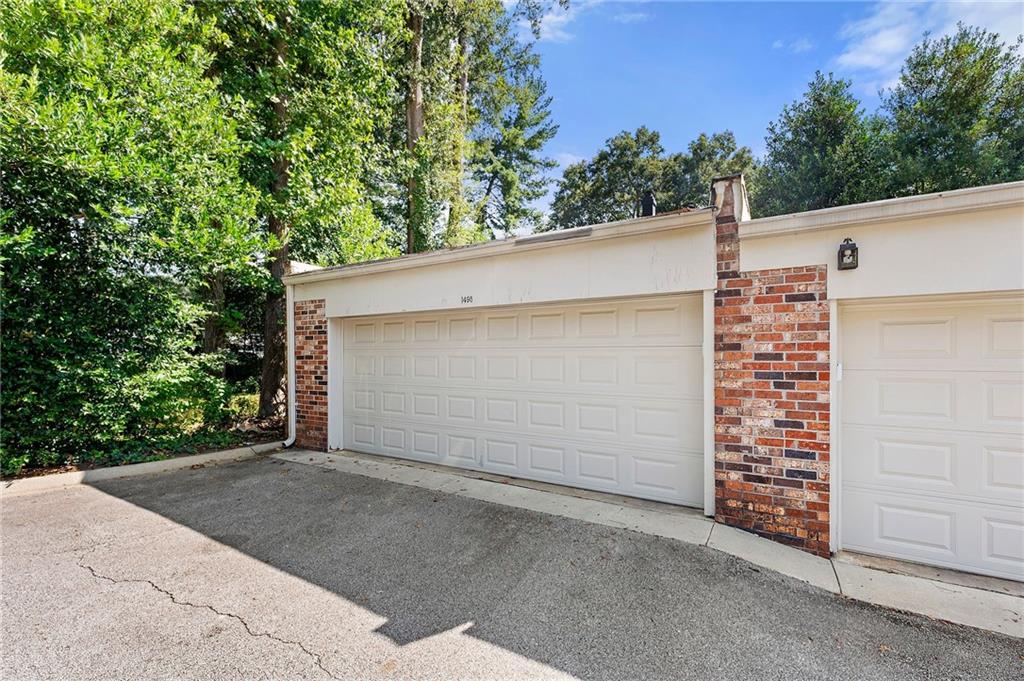 1498 Leafmore Place