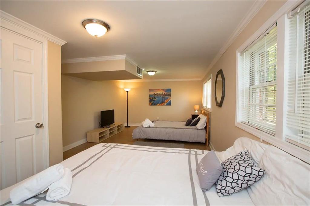 4035 Brookcrest Circle