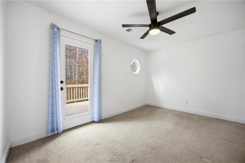 6727 Trafalger Square