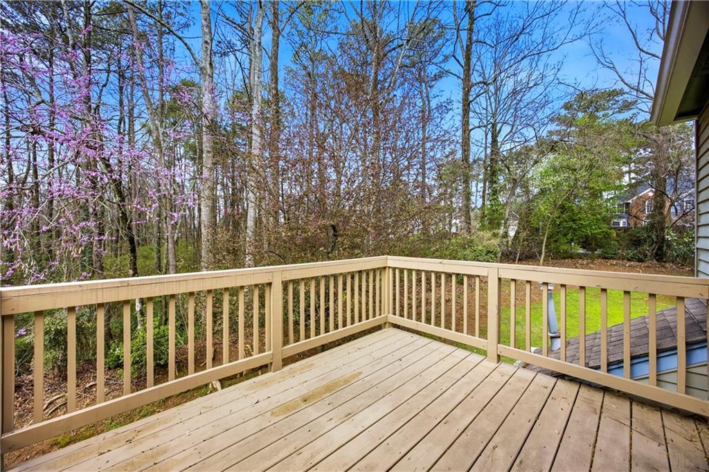 6727 Trafalger Square