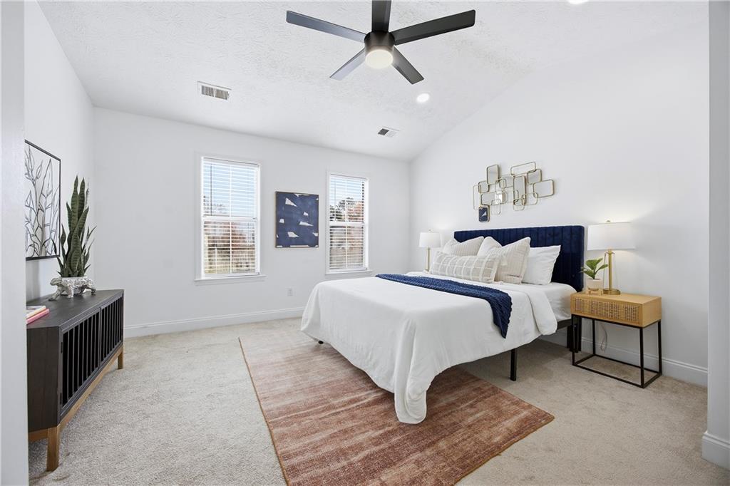 6727 Trafalger Square