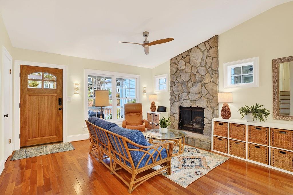 207 Mimosa Drive