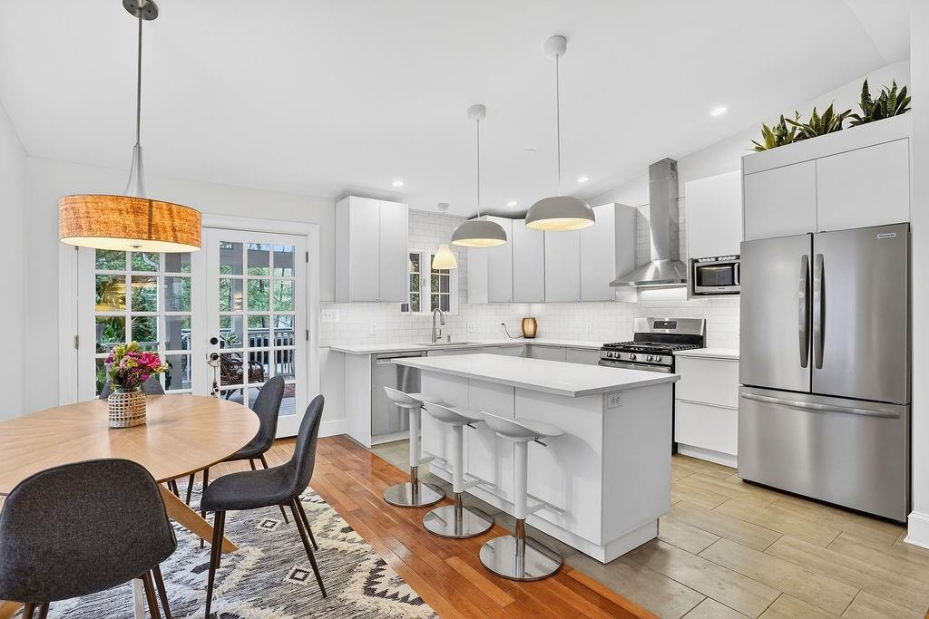 207 Mimosa Drive
