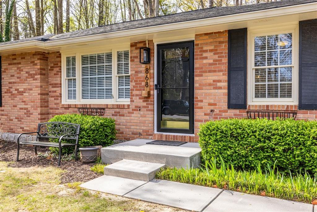 868 Scott Circle