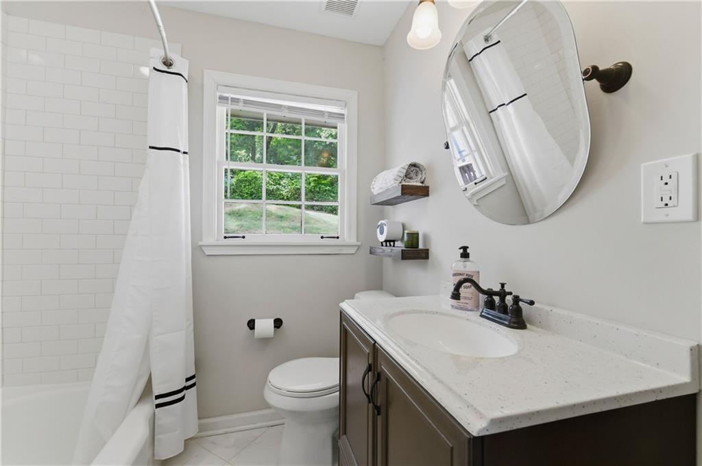 1859 Winthrop Drive SE