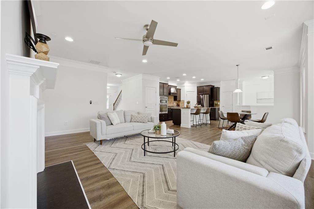 734 Binkley Walk