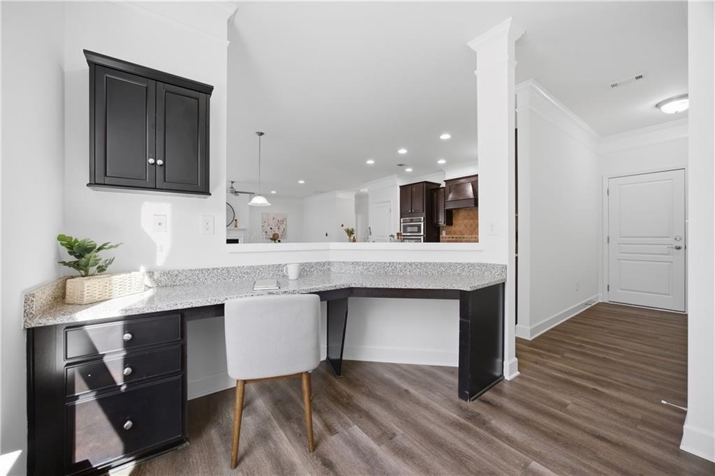734 Binkley Walk
