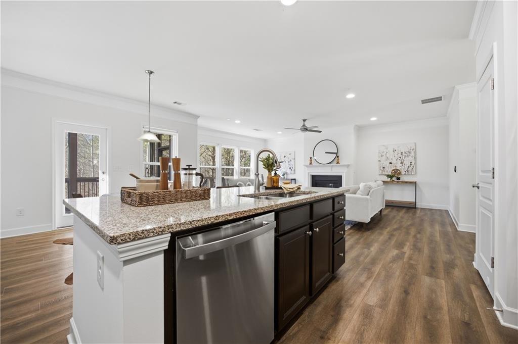 734 Binkley Walk