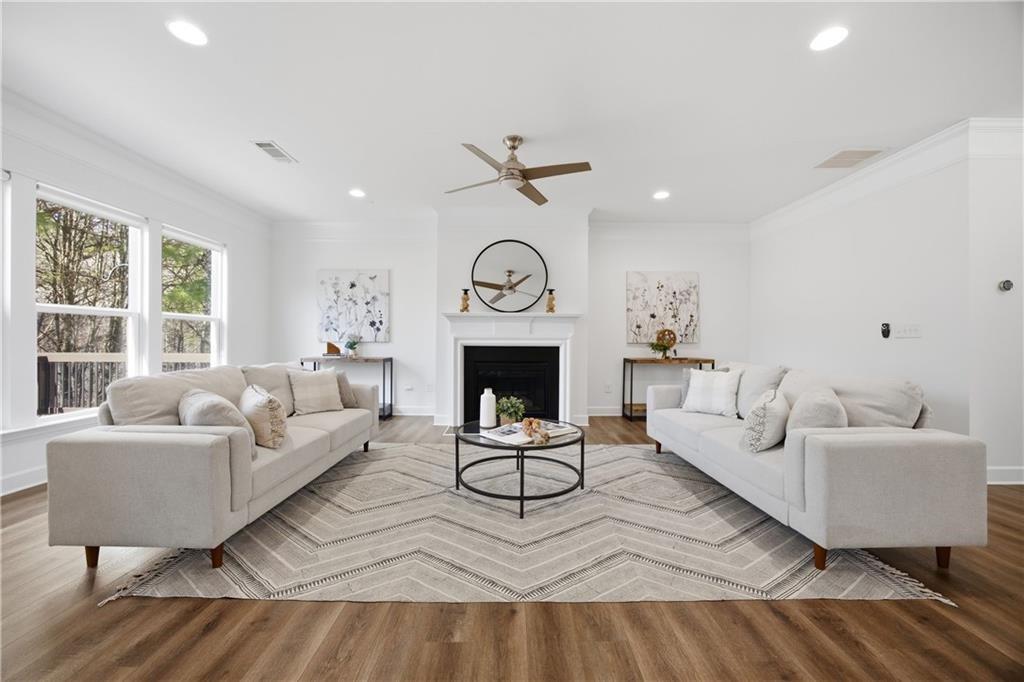 734 Binkley Walk