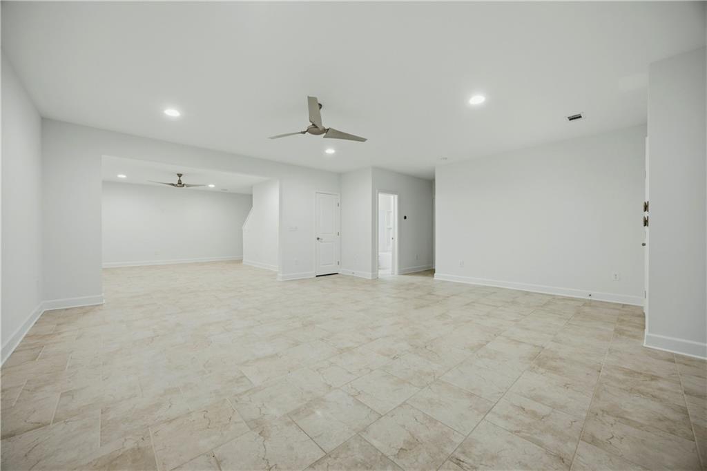 734 Binkley Walk
