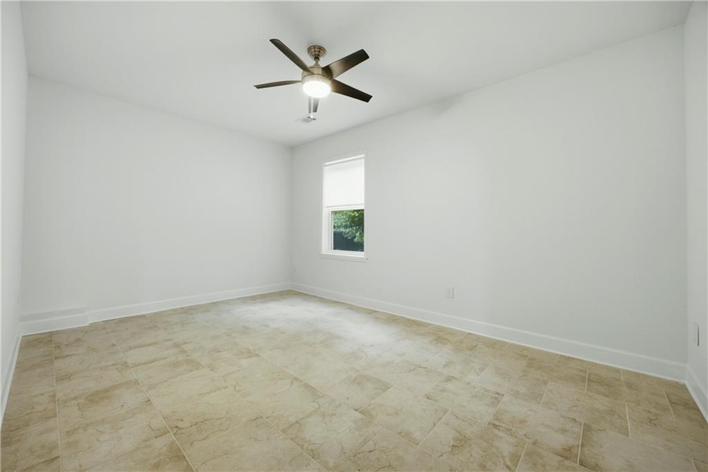 734 Binkley Walk