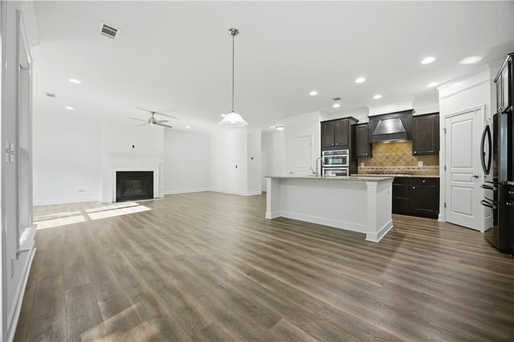 734 Binkley Walk
