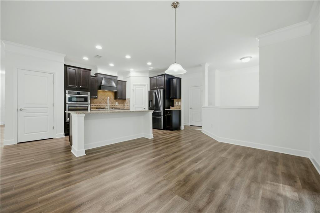 734 Binkley Walk