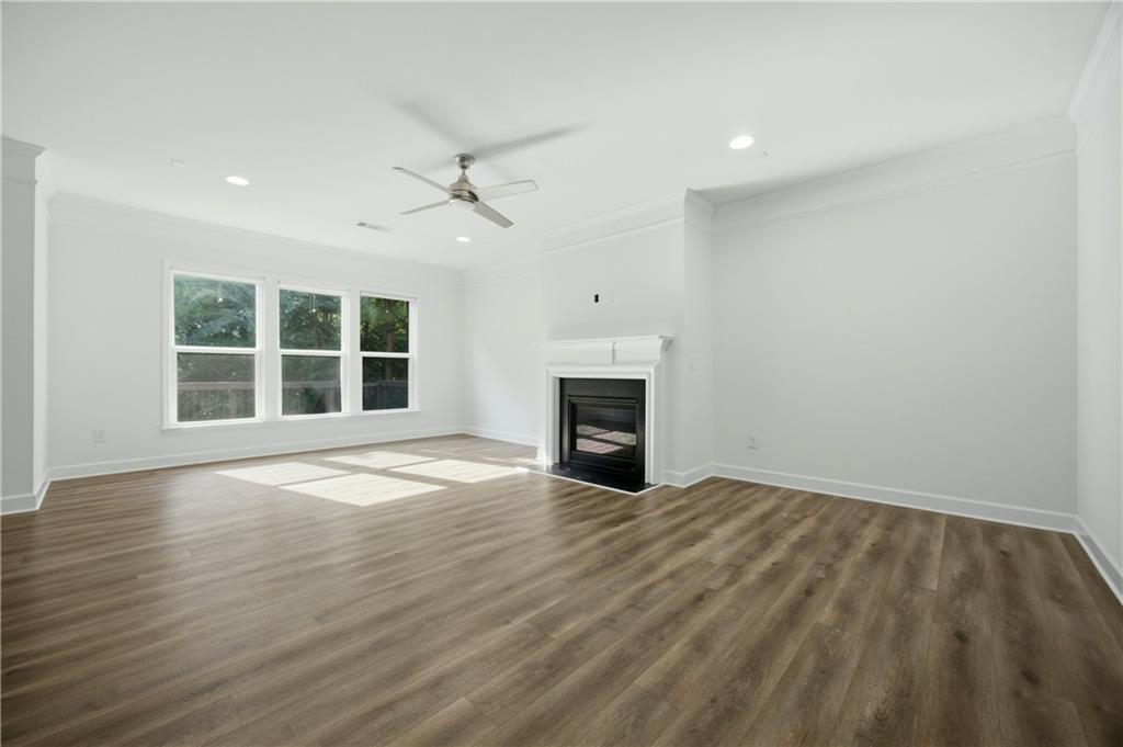 734 Binkley Walk