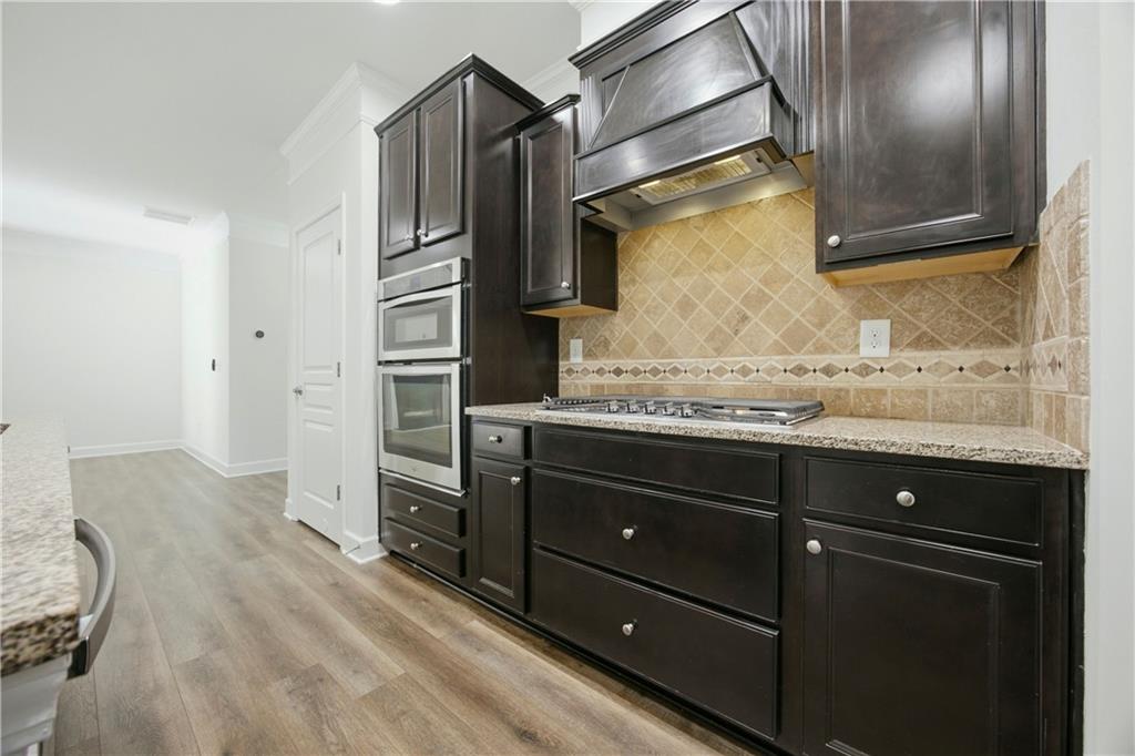 734 Binkley Walk
