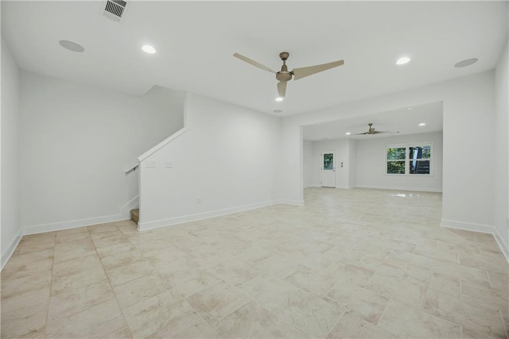 734 Binkley Walk
