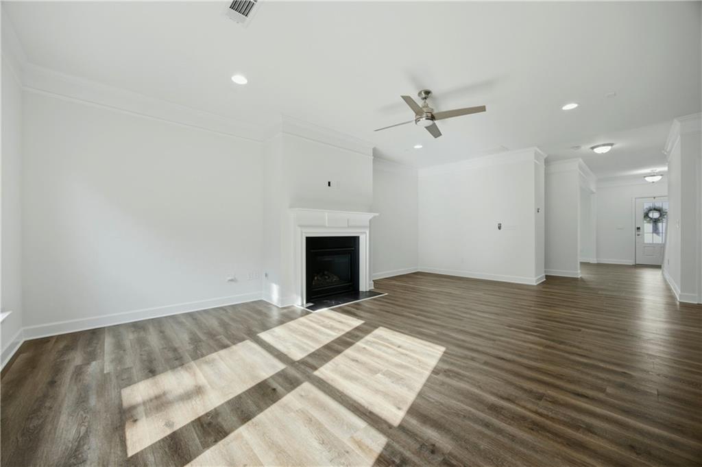 734 Binkley Walk