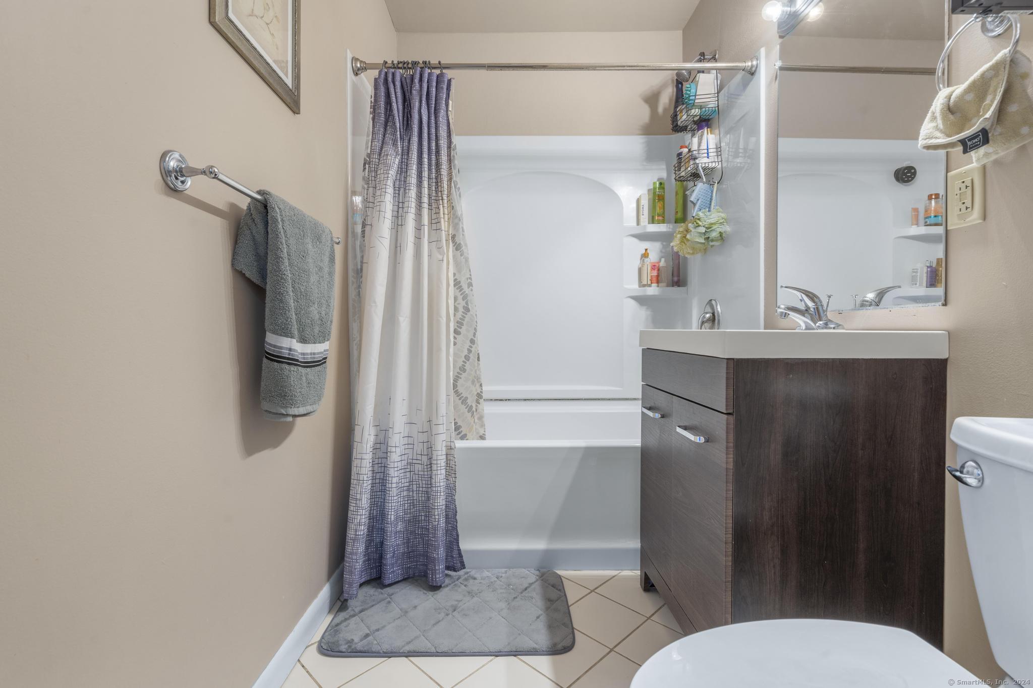 229 Branford Road 433