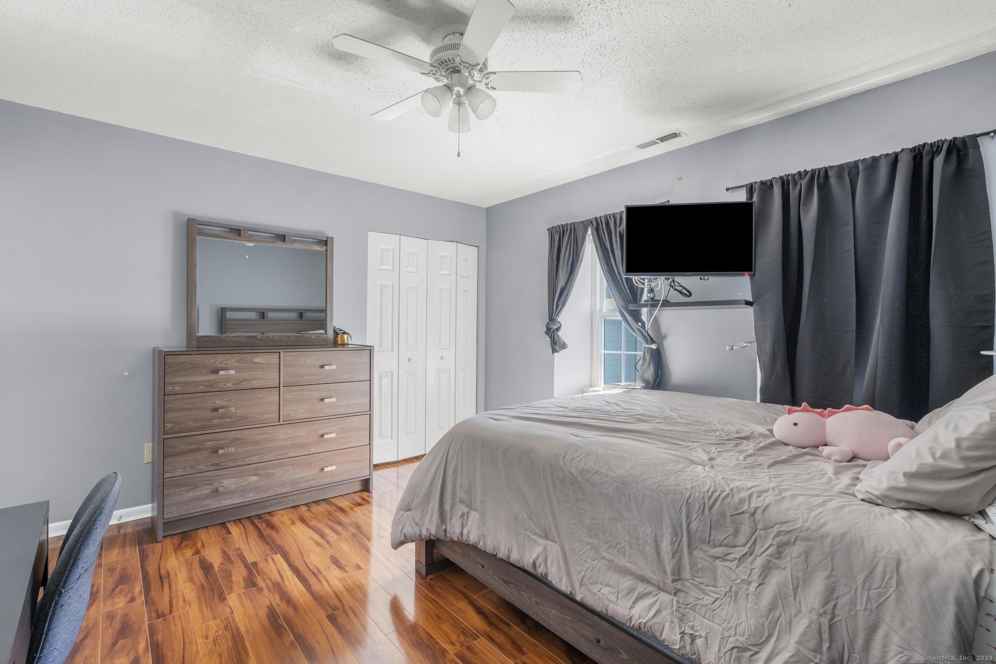 229 Branford Road 433