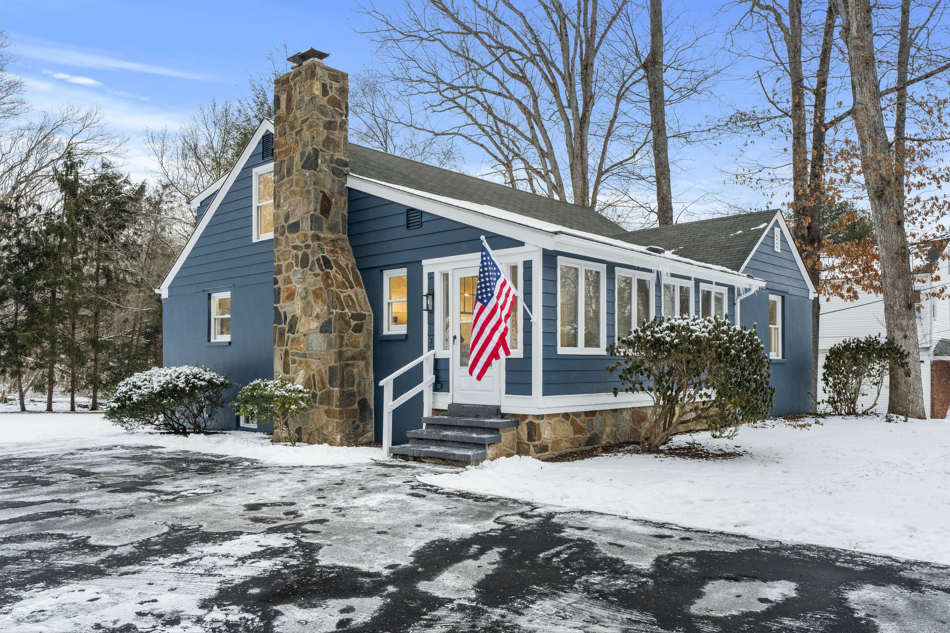 332 Stepstone Hill Road