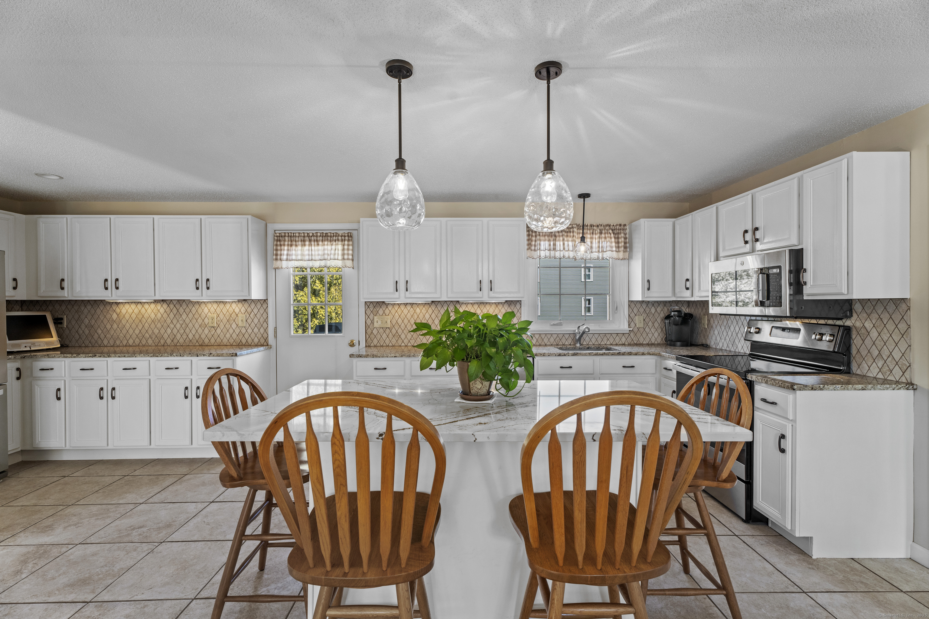 282 Valley Shore Drive