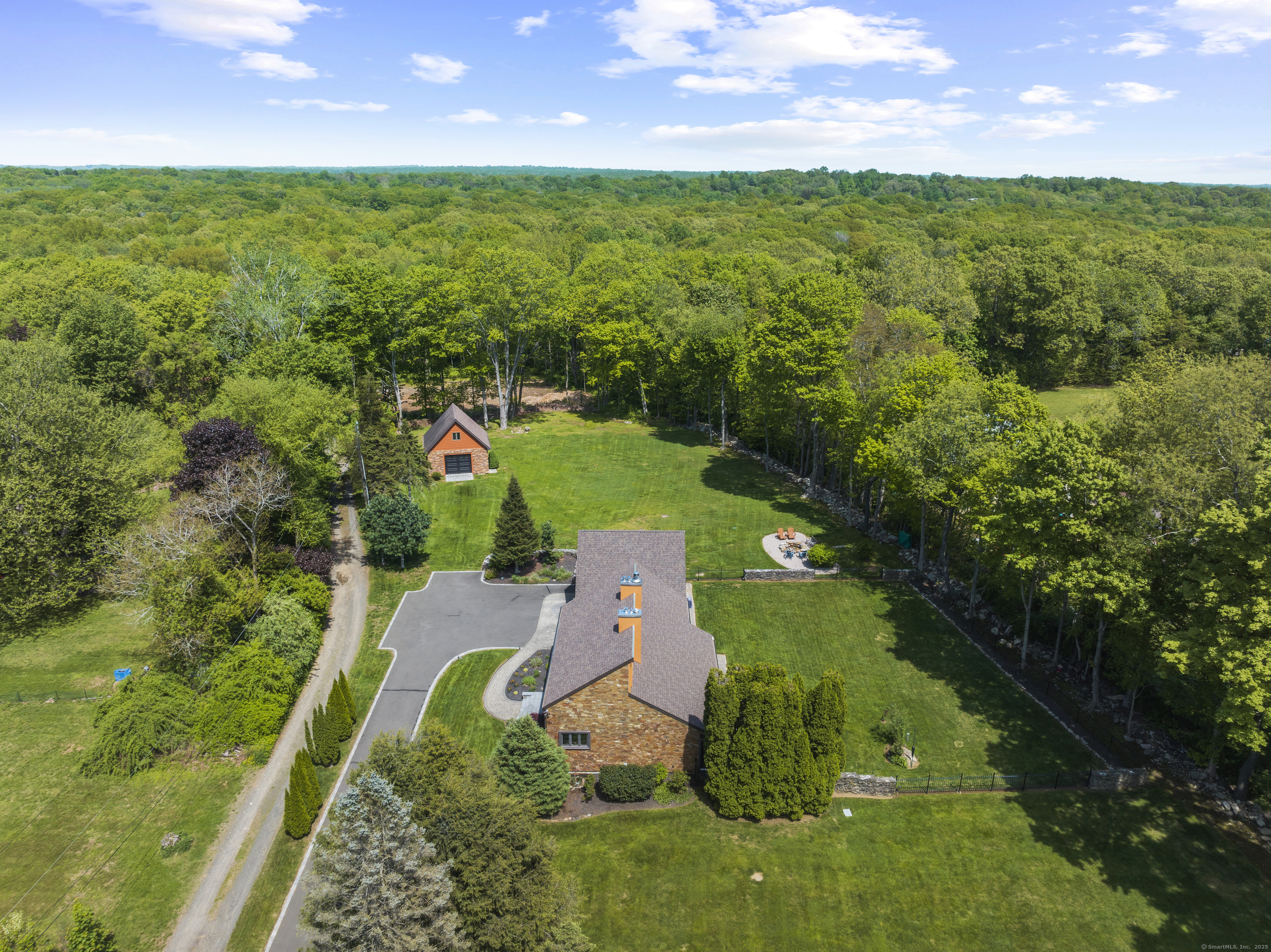 575 Long Hill Road